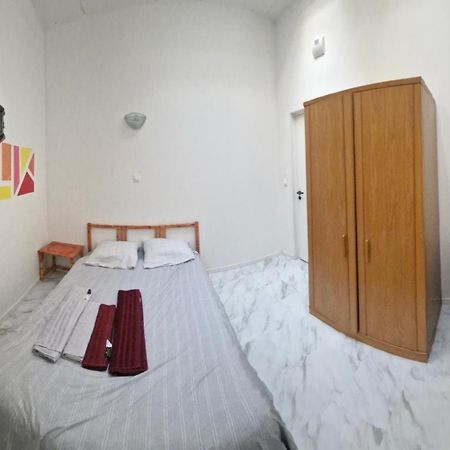 Bed And Breakfast Chez L'Habitant Marseilles Exterior foto